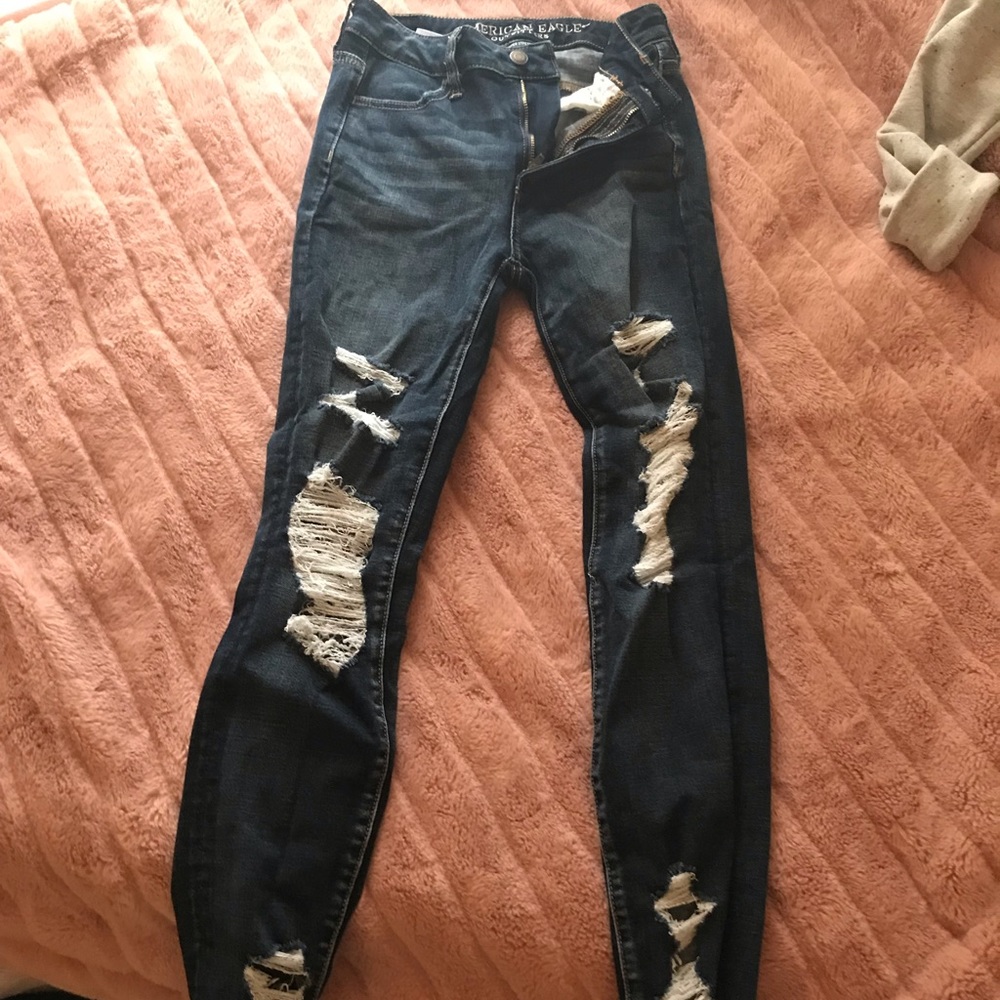 american eagle ripped jeans